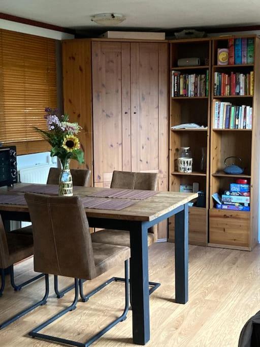Welcome, Relax And Enjoy Your Stay Putten Buitenkant foto